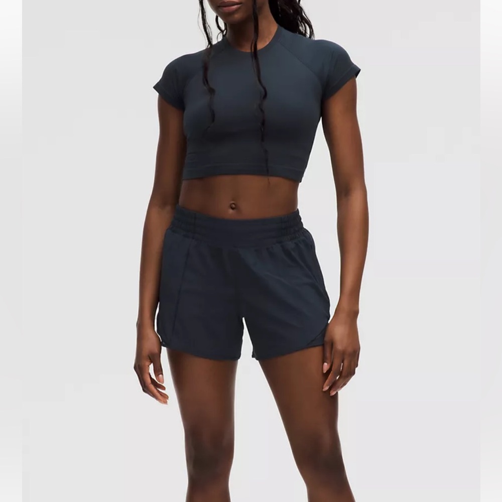 Lululemon, Hotty Hot High-Rise Lined Short 4"